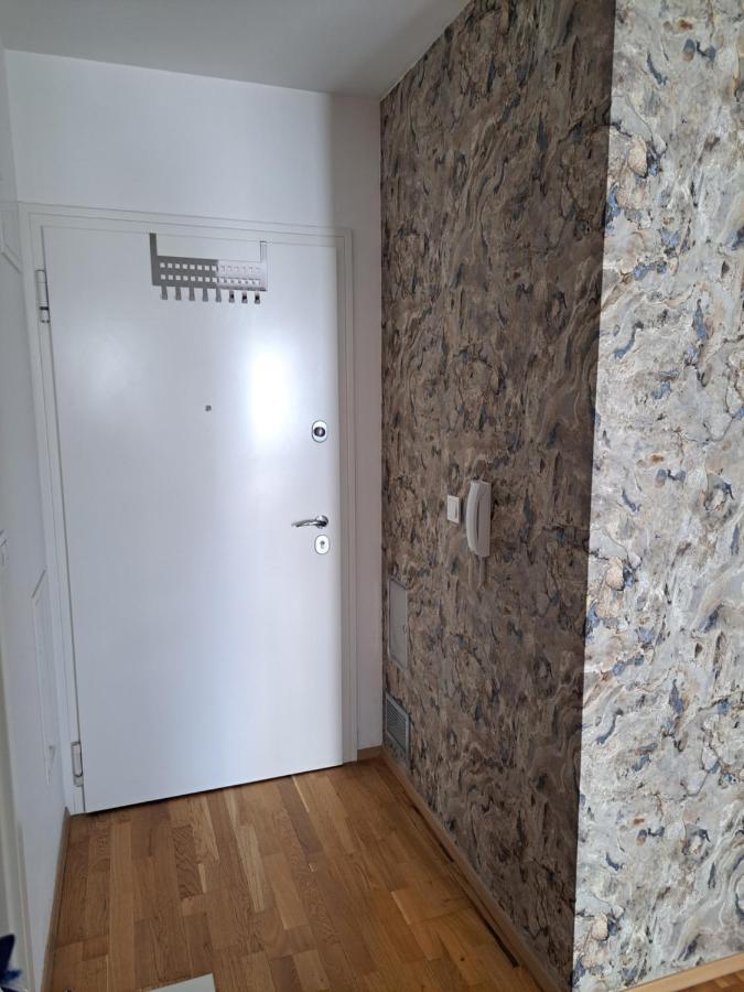 Mariposa, Apartment With Balcony, Private Parking In The Garage, Near The Biggest Shopping Center Mall Of スプリト エクステリア 写真