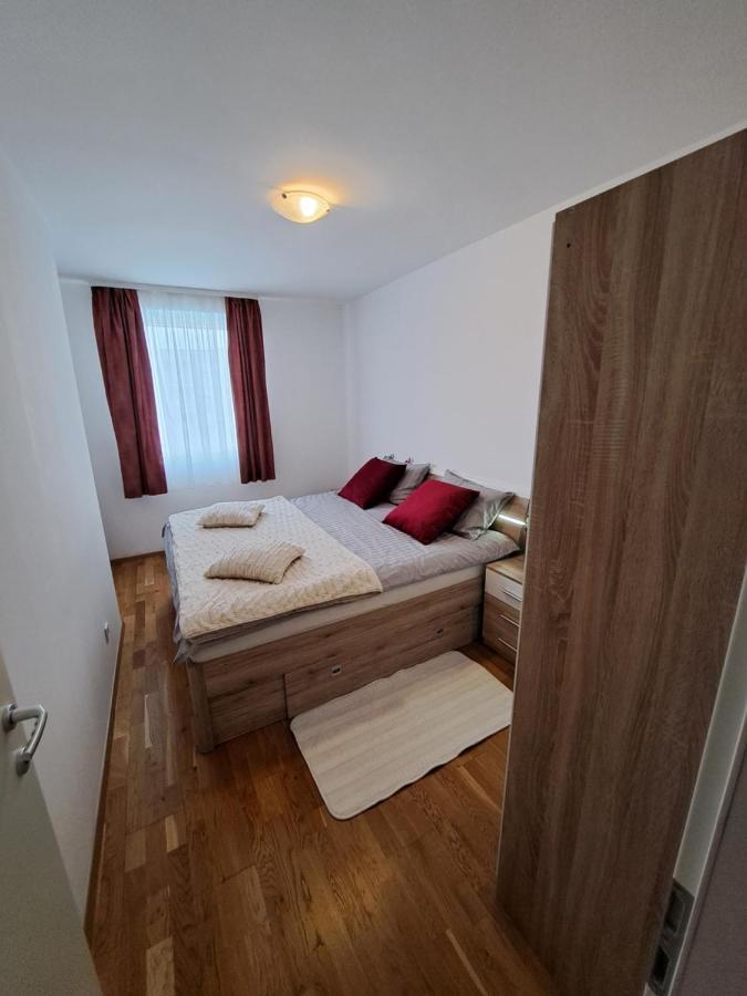 Mariposa, Apartment With Balcony, Private Parking In The Garage, Near The Biggest Shopping Center Mall Of スプリト エクステリア 写真