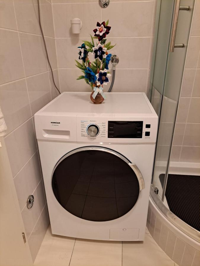 Mariposa, Apartment With Balcony, Private Parking In The Garage, Near The Biggest Shopping Center Mall Of スプリト エクステリア 写真